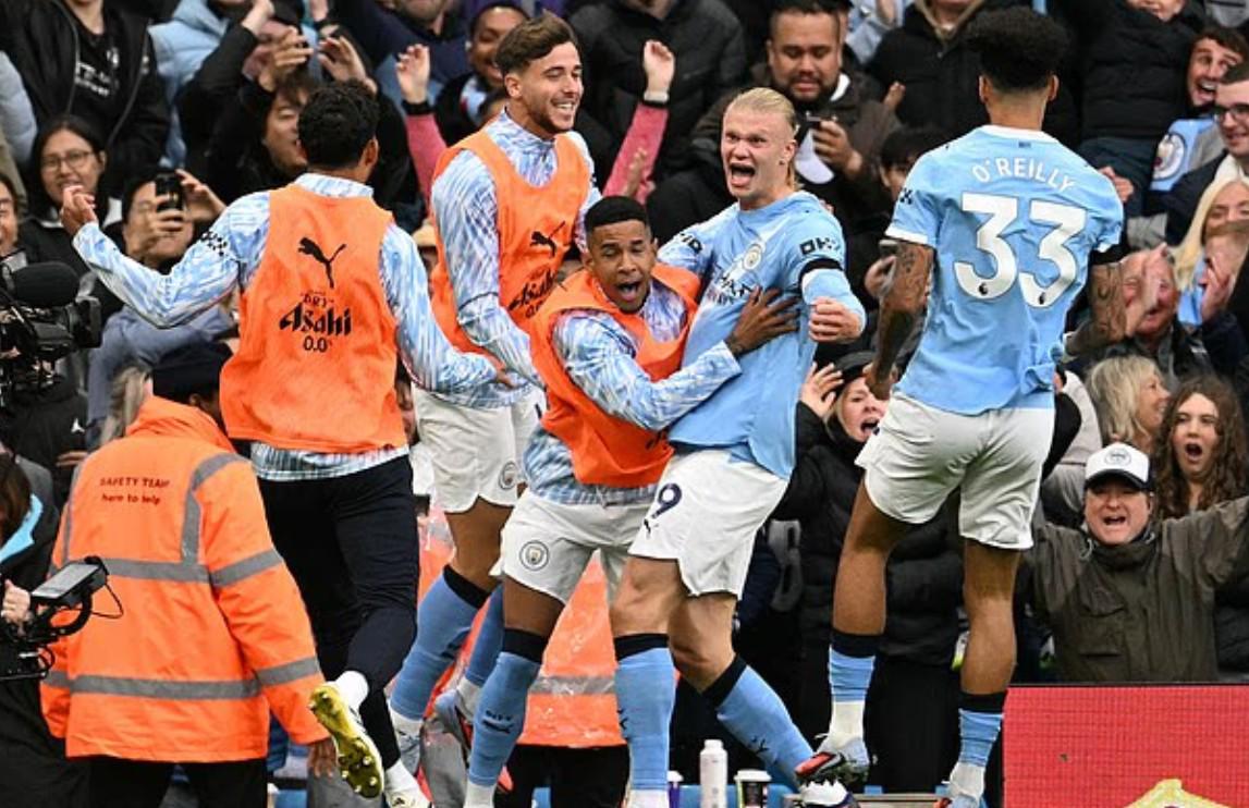 同寻常的举 同寻常的举