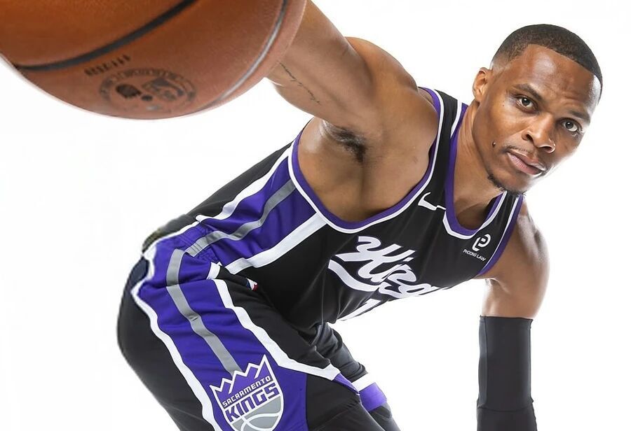 近日威少自, OfFc 近日威少自, OfFc