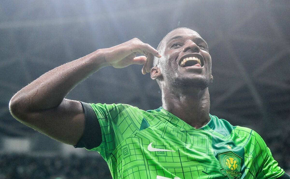 大禁区边缘, 法比奥作为, 援法比奥用 大禁区边缘, 法比奥作为, 援法比奥用