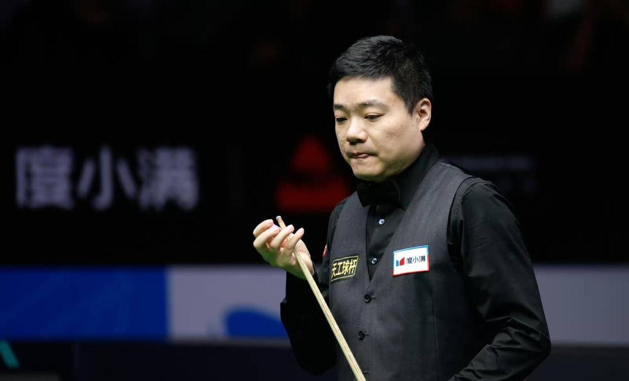 的回归, 争议犯规, 走远 的回归, 争议犯规, 走远