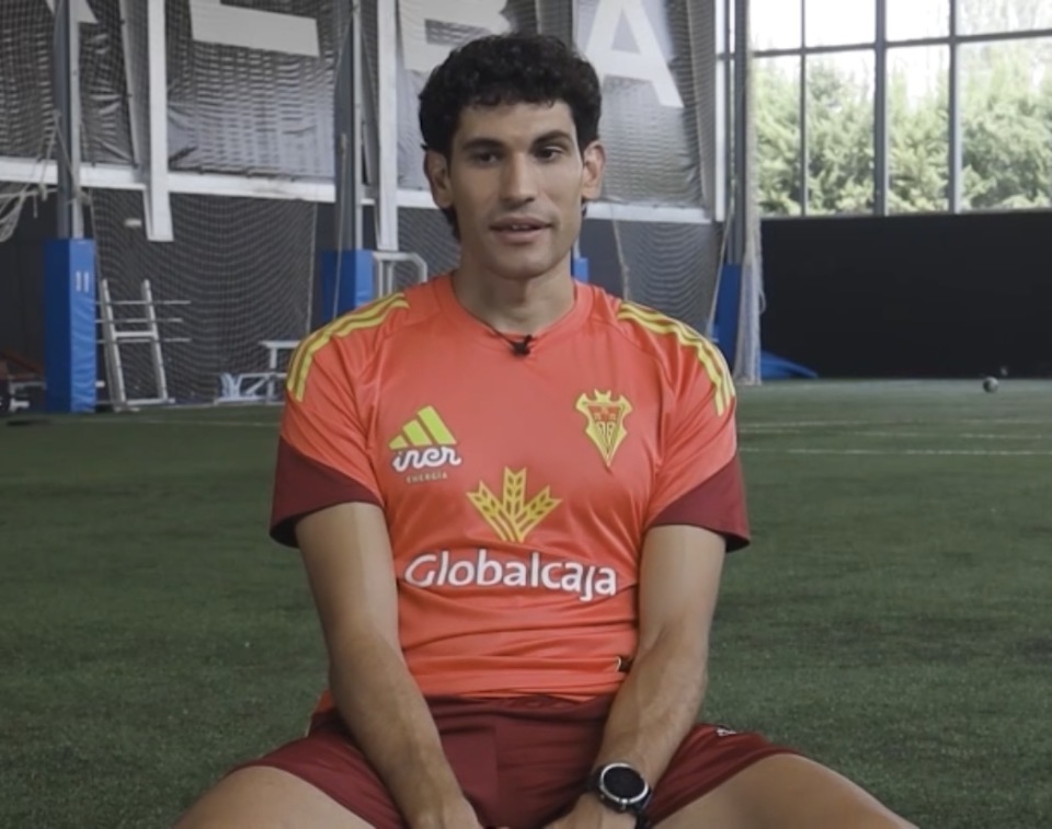 关于伯纳乌, 受到被需要